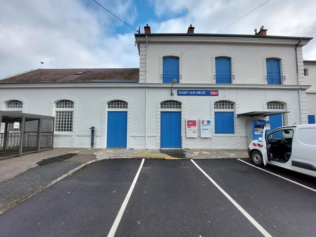 Gare de Bogny-sur-Meuse